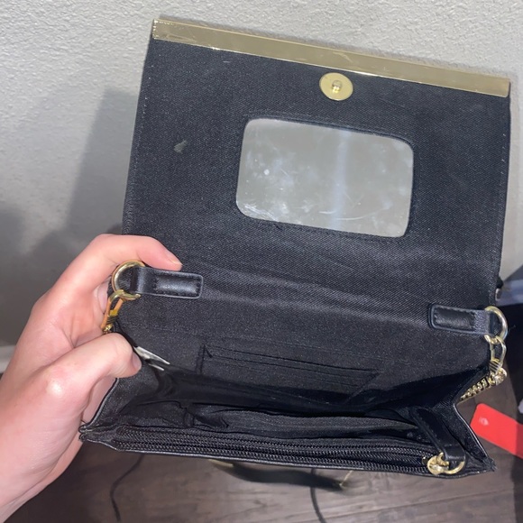 Cross Body Purse - Picture 3 of 3